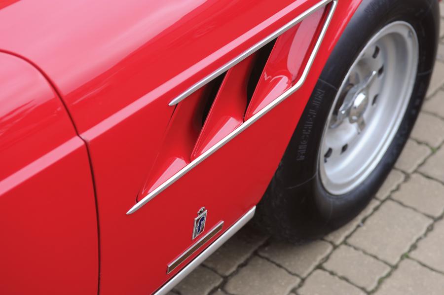  Ferrari 330 GTC 1966 года  (фото 54 из 101)